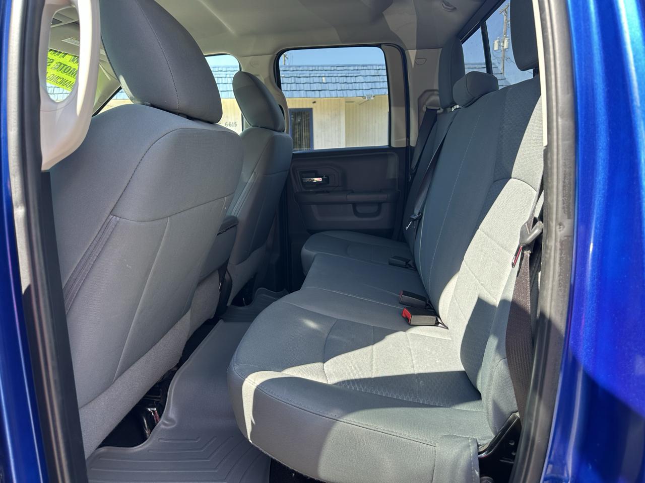 RAM 1500 SLT Quad Cab 4WD 2017