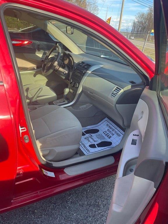 Toyota Corolla  2010