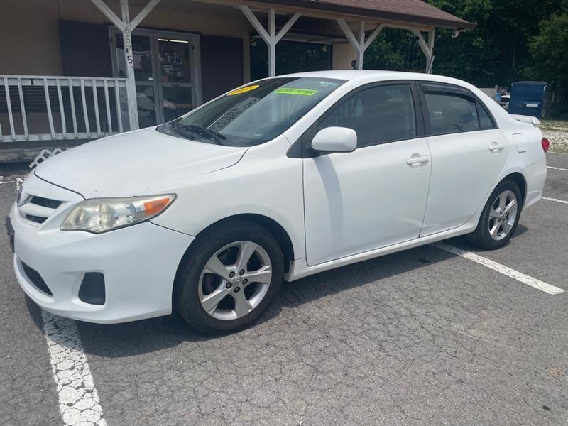 Toyota Corolla  2011