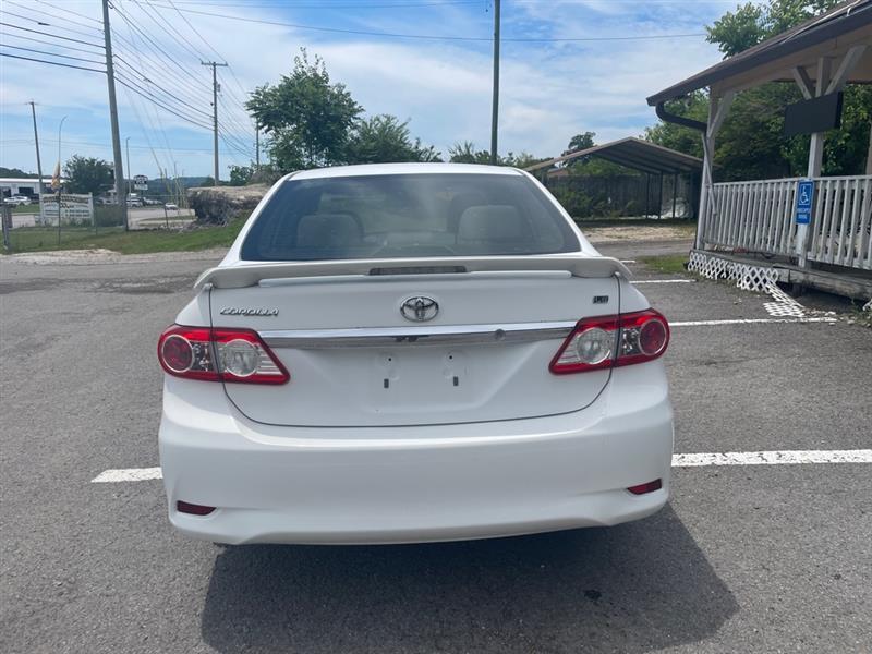 Toyota Corolla  2011