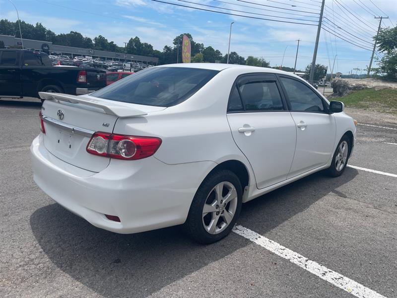Toyota Corolla  2011