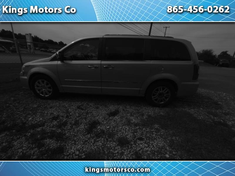 2014 Chrysler Town & Country Touring-L