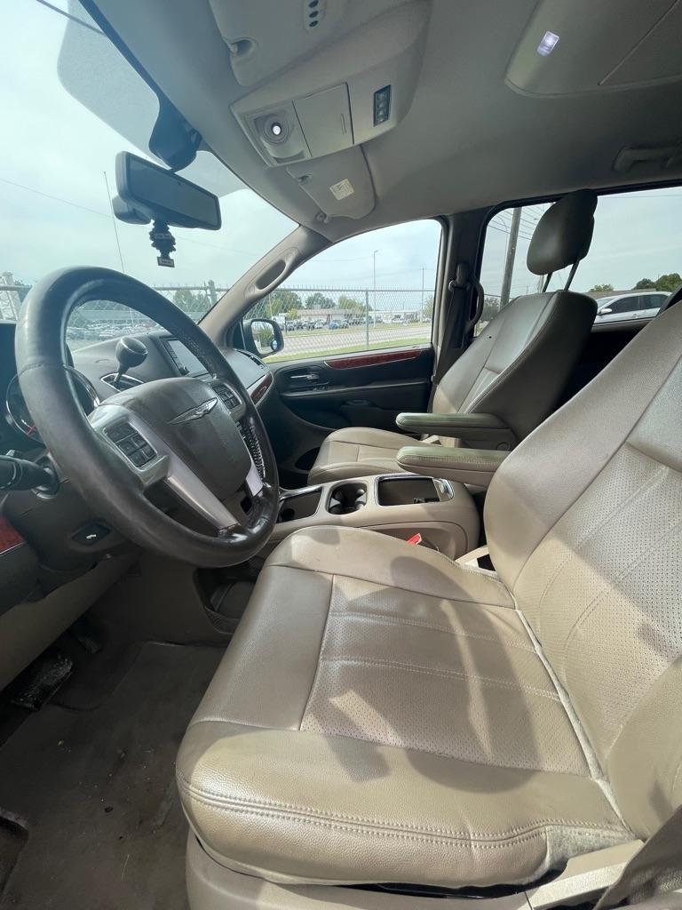 Chrysler Town & Country 4dr Wgn Touring-L 2014