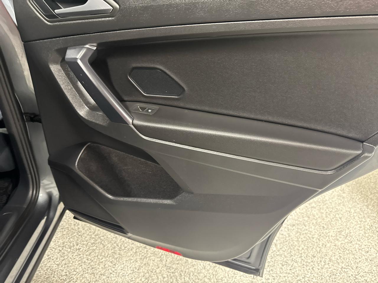 Volkswagen Tiguan SE 2021