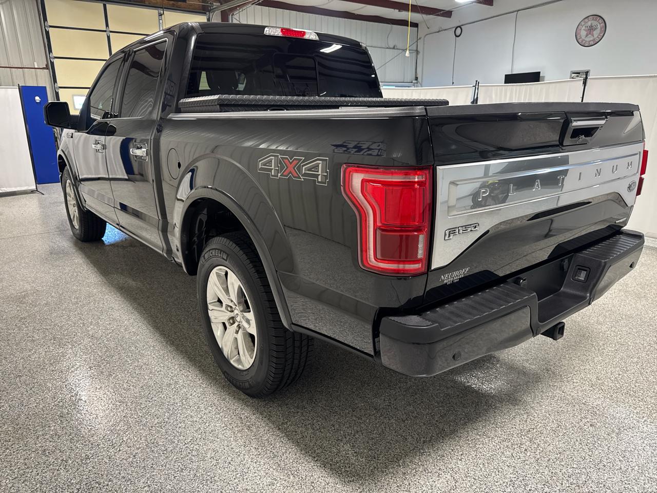 Ford F-150 Platinum SuperCrew 5.5-ft. Bed 4WD 2015