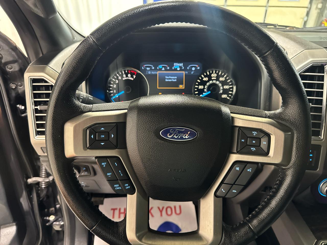 Ford F-150 Platinum SuperCrew 5.5-ft. Bed 4WD 2015