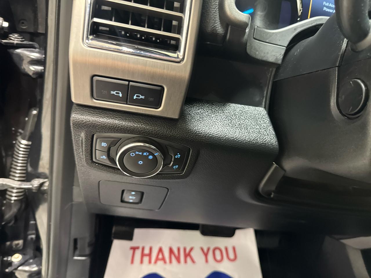 Ford F-150 Platinum SuperCrew 5.5-ft. Bed 4WD 2015
