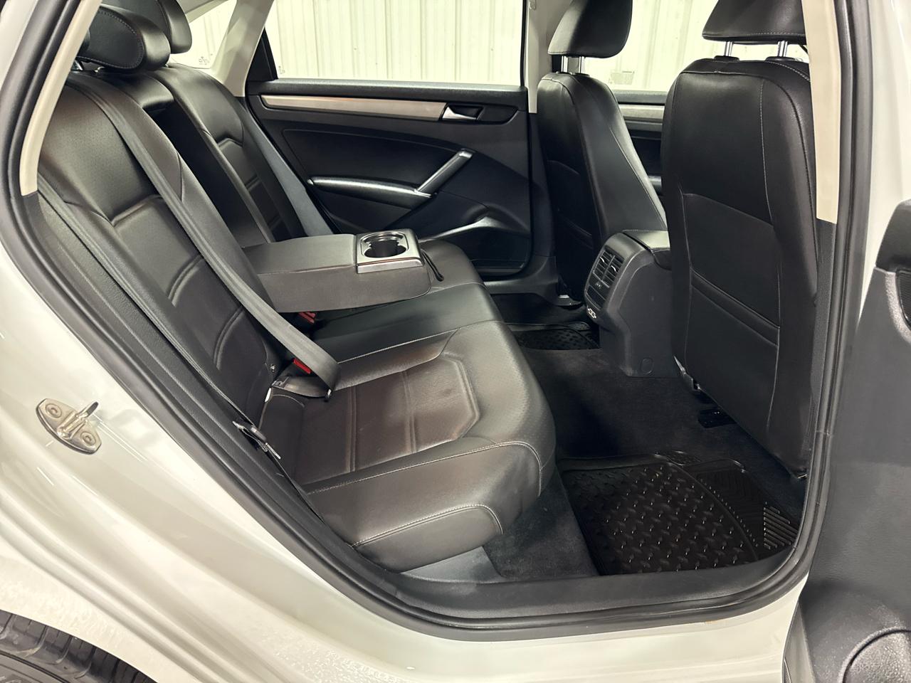 Volkswagen Passat SE 2021