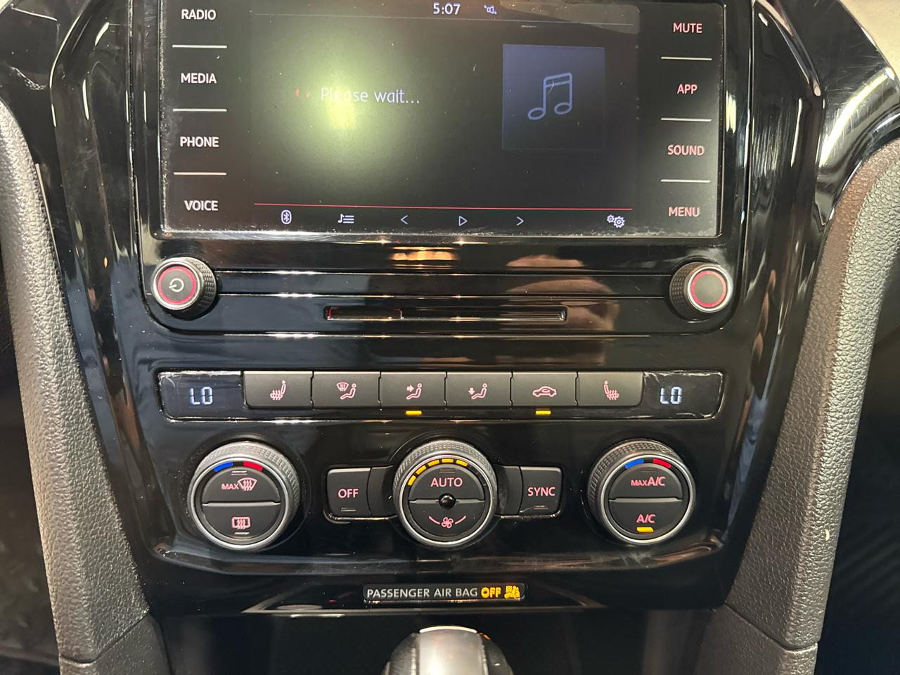 Volkswagen Passat SE 2021