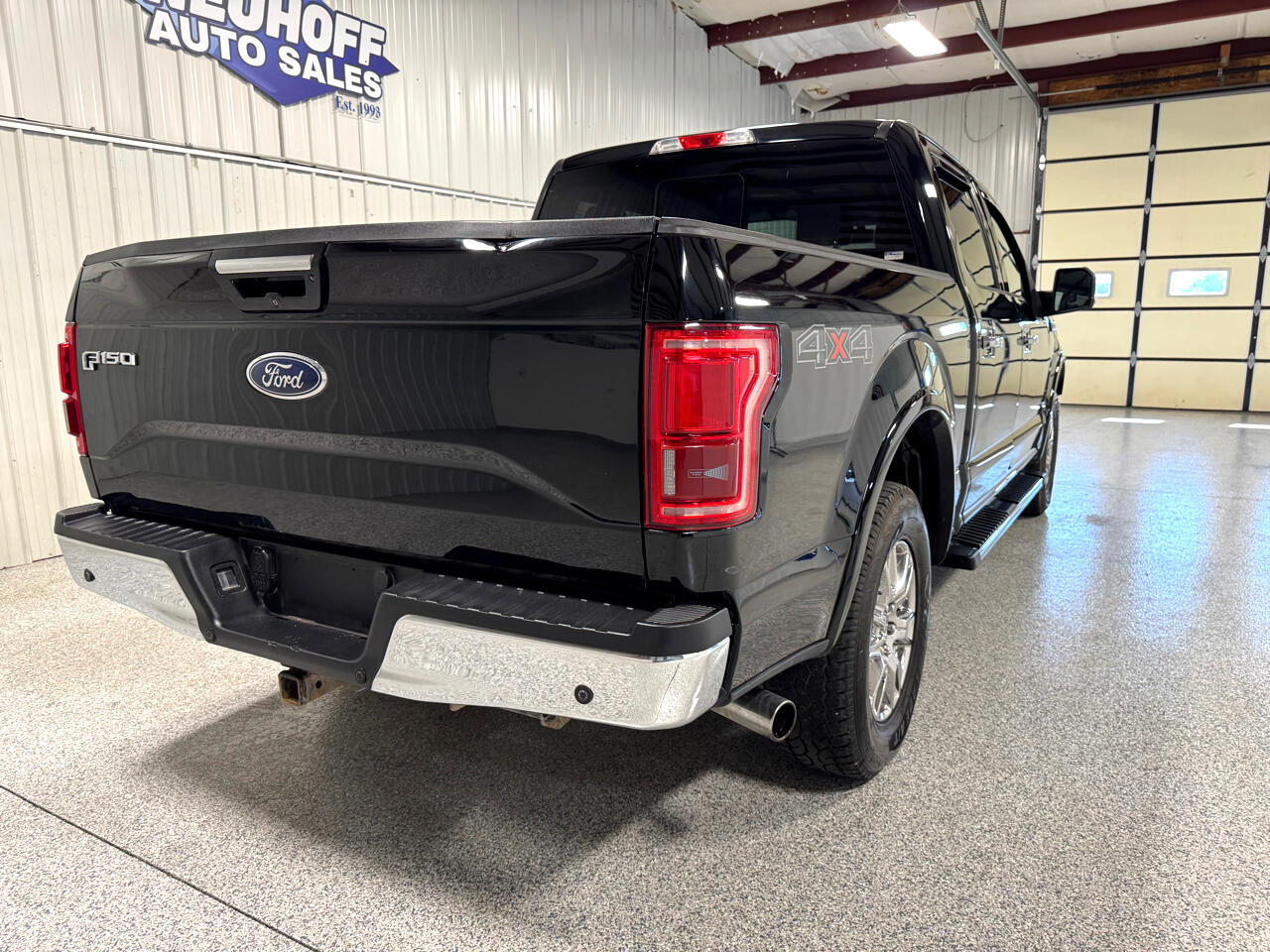 2016 Ford F-150 Lariat photo 3
