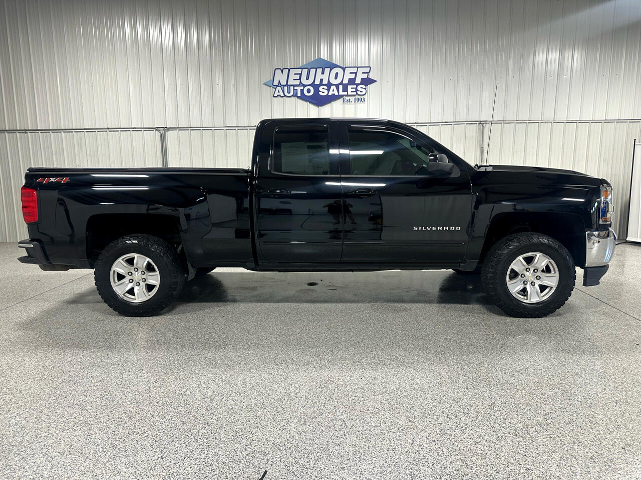 2017 Ford F-250 XLT photo 25