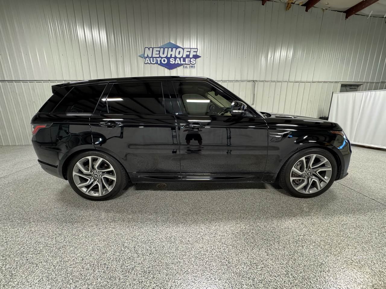 2023 Jeep Grand Wagoneer II photo 46