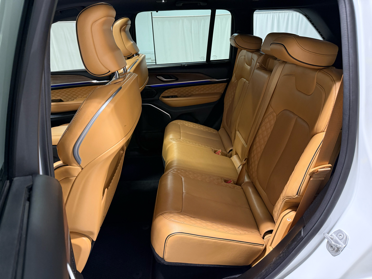2022 Jeep Grand Cherokee Summit photo 10