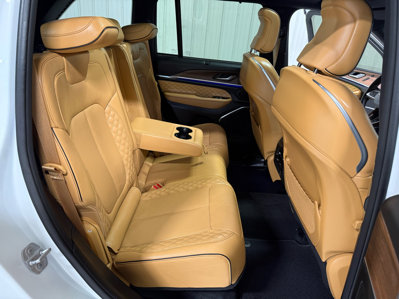 2022 Jeep Grand Cherokee Summit photo 12