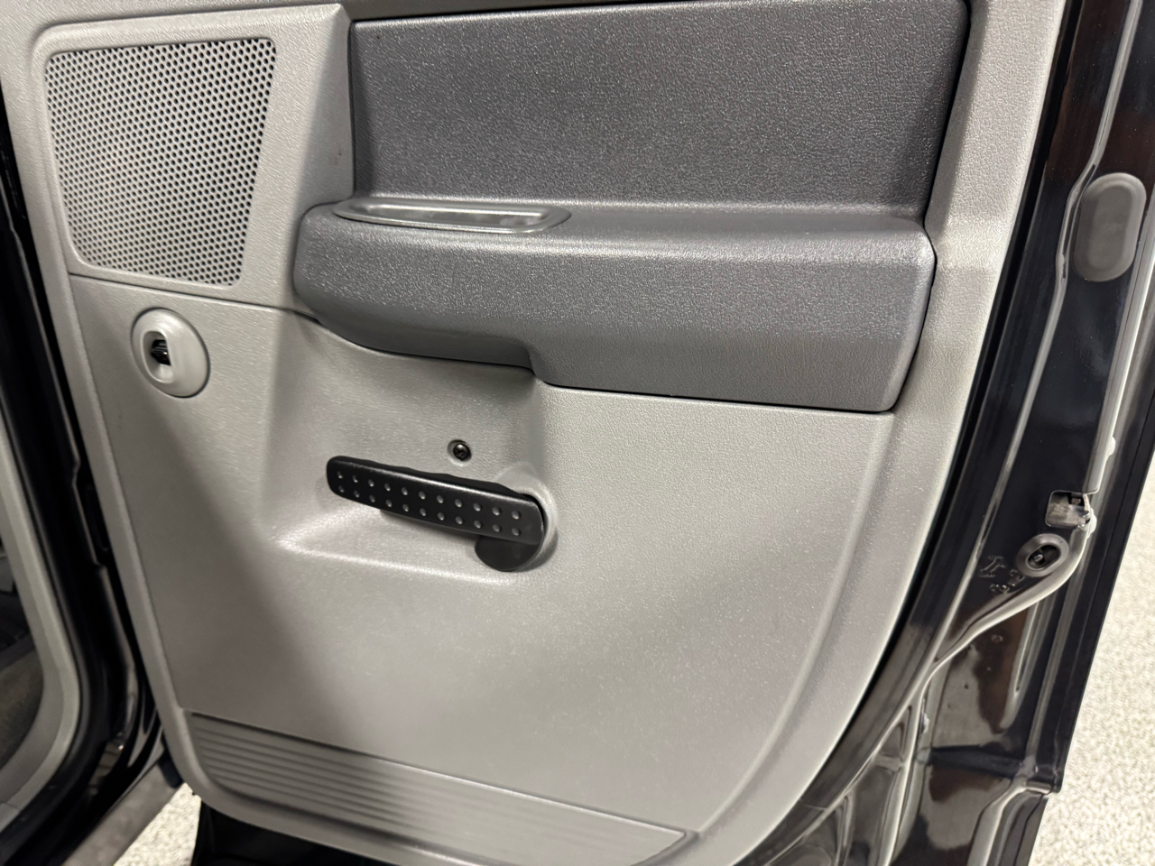 2008 Dodge Ram SLT photo 8