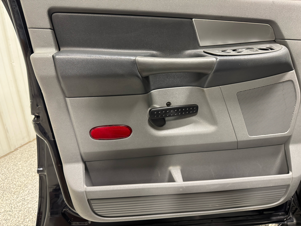 2008 Dodge Ram SLT photo 12