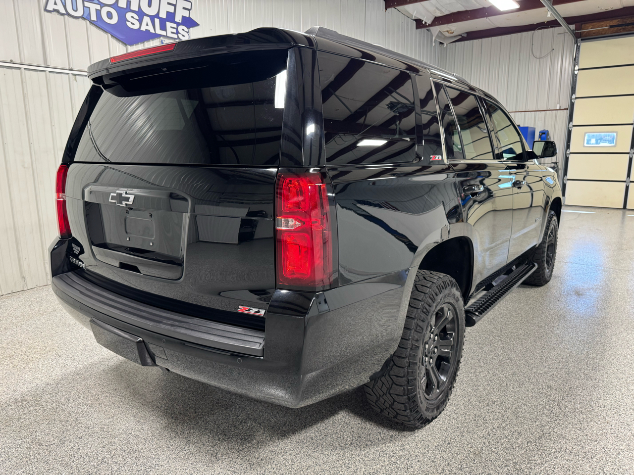 2018 Chevrolet Tahoe LT photo 6