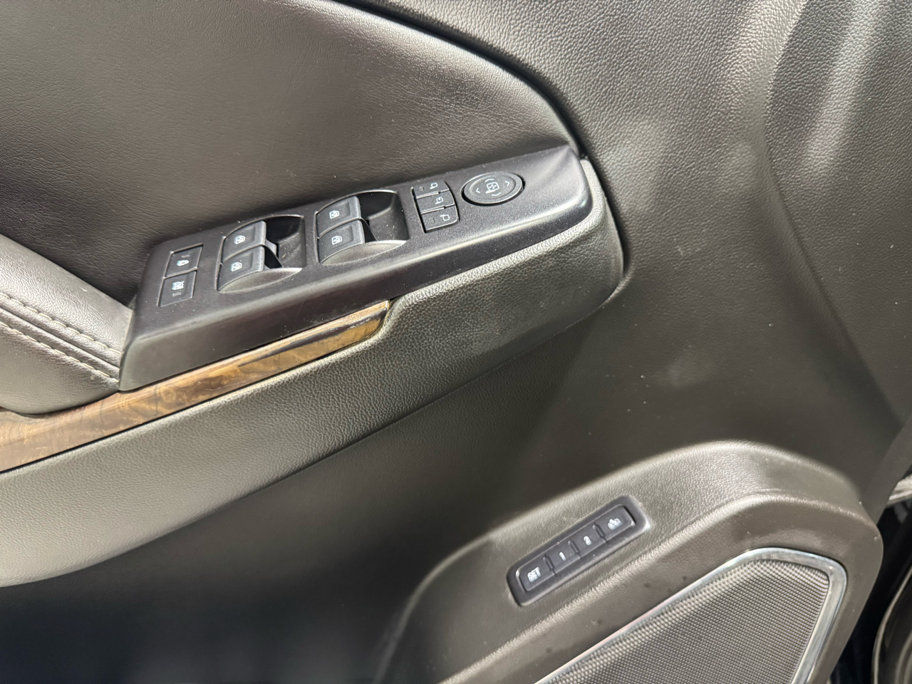 2018 Chevrolet Tahoe LT photo 15
