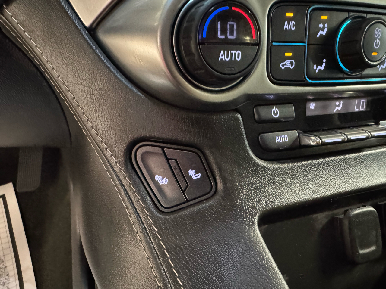 2018 Chevrolet Tahoe LT photo 20