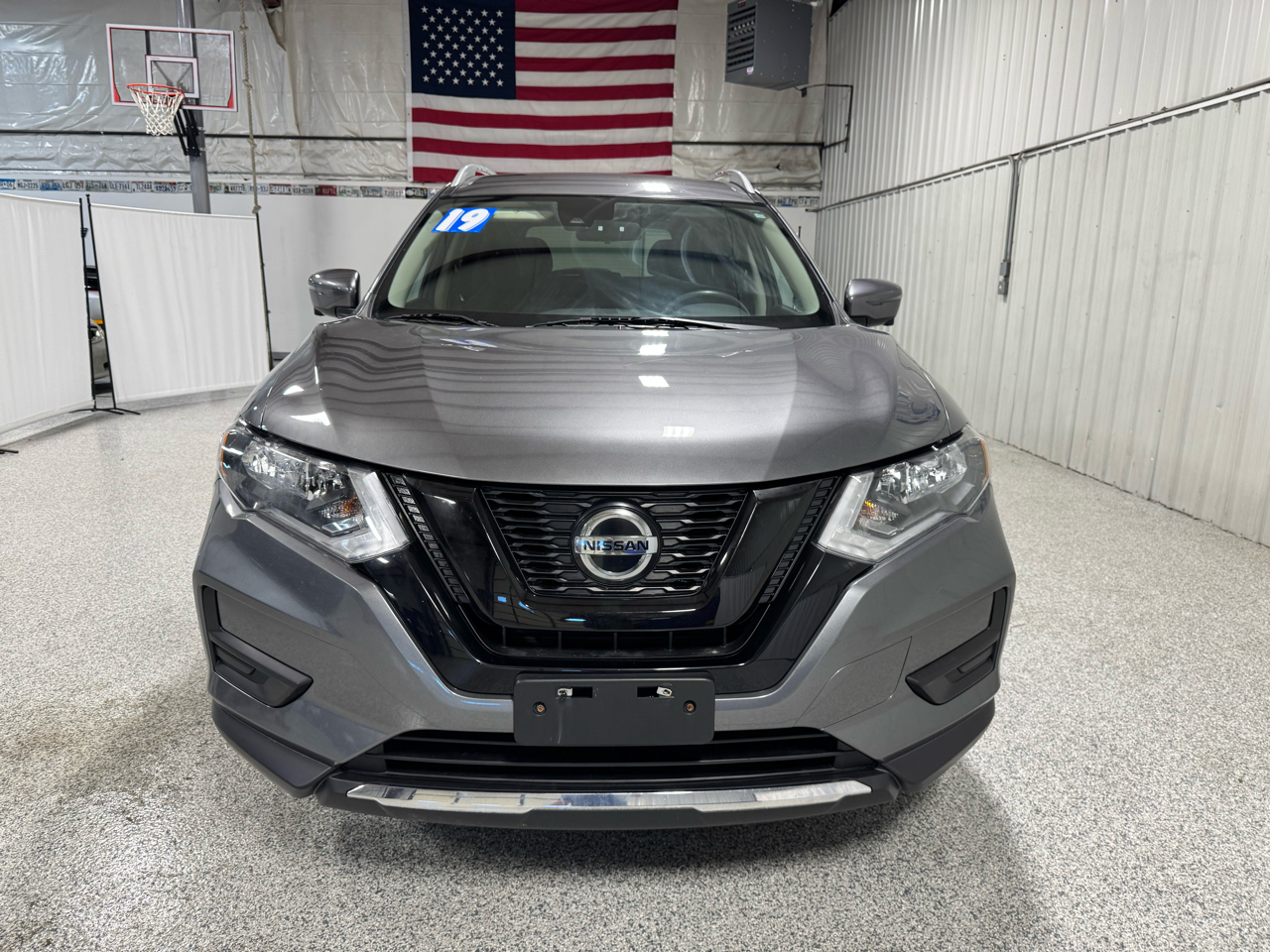 2019 Nissan Rogue SV AWD photo 3
