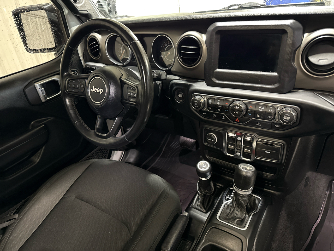 Jeep Wrangler Unlimited Sport 2021