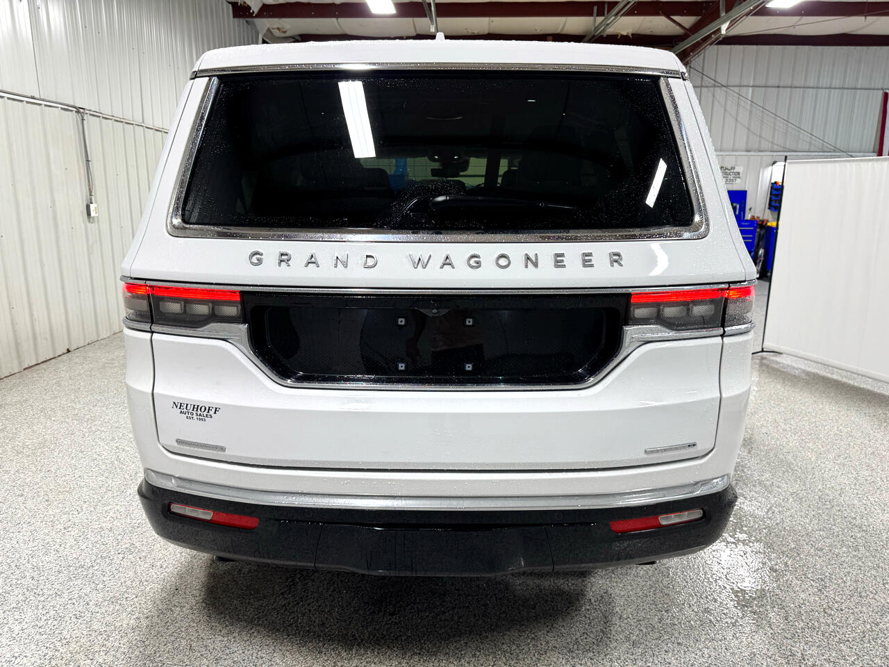 Jeep Grand Wagoneer Series II 4WD 2023