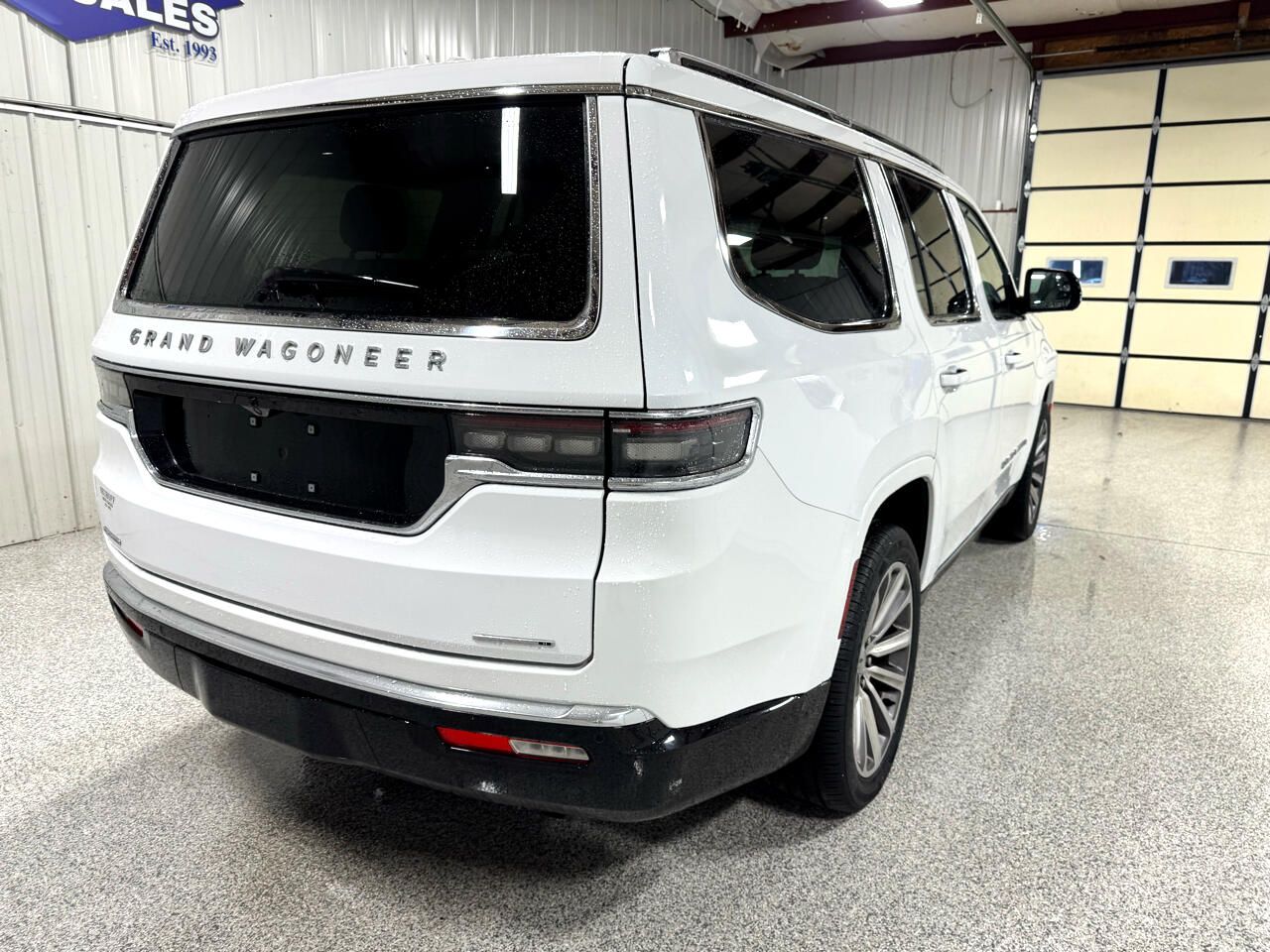 Jeep Grand Wagoneer Series II 4WD 2023
