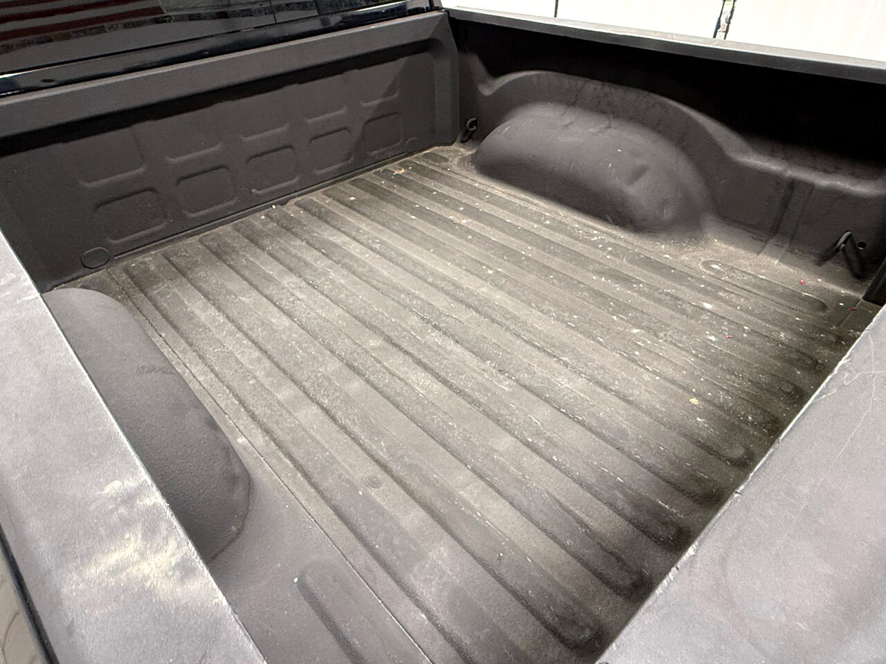 RAM 1500 4WD Crew Cab 140.5" ST 2014