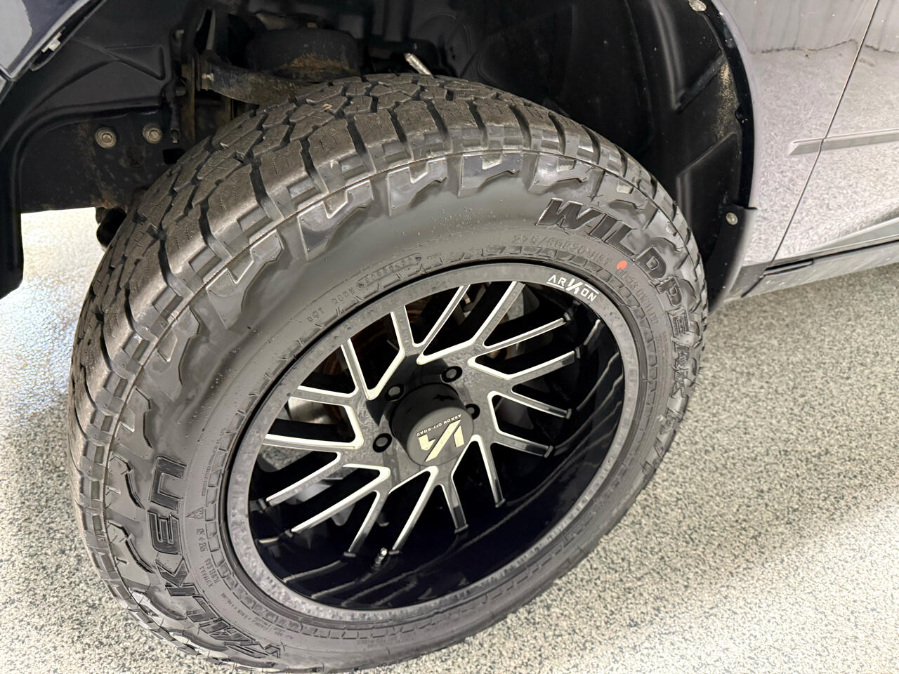 RAM 1500 4WD Crew Cab 140.5" ST 2014