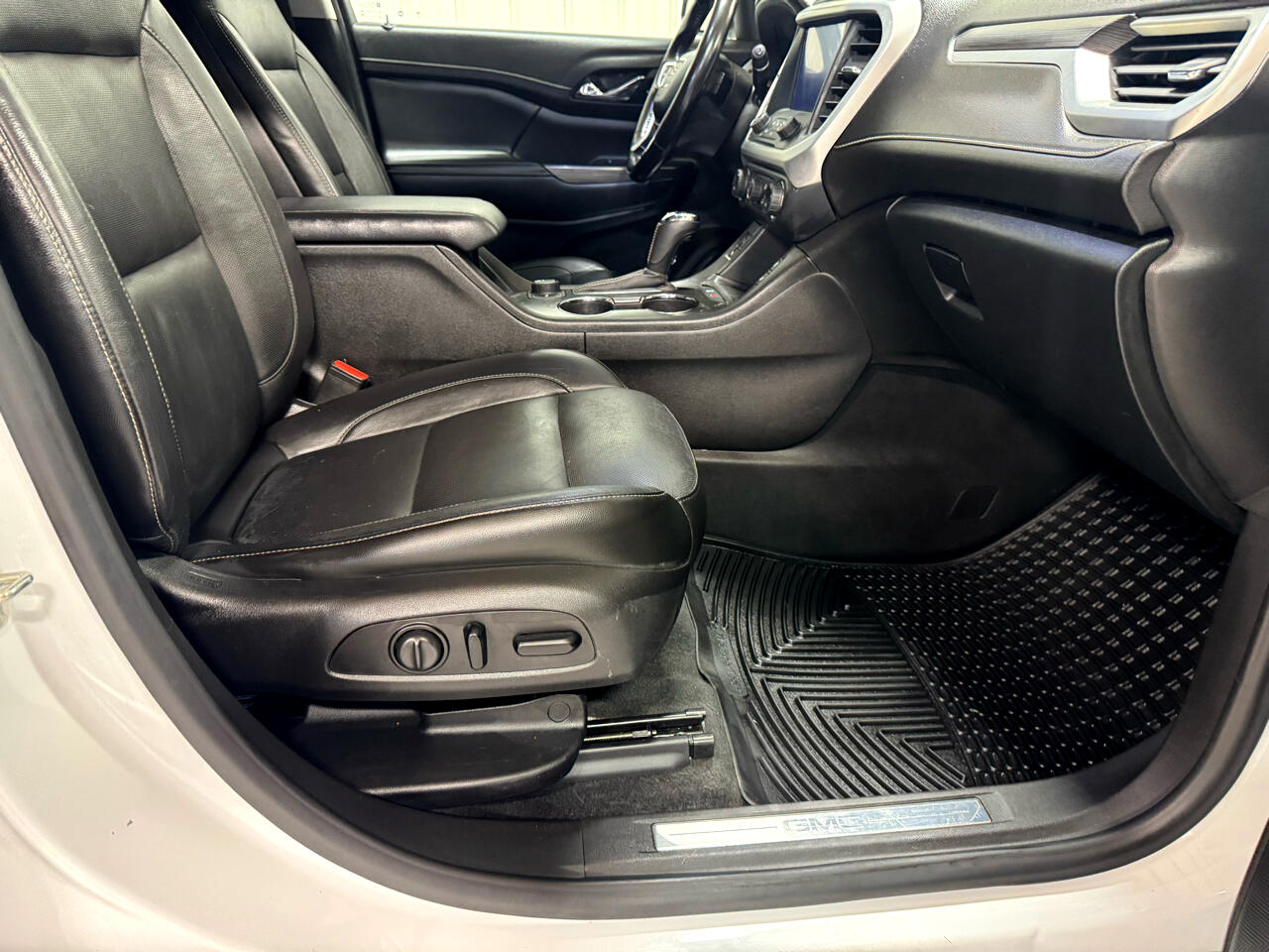 GMC Acadia SLT-1 FWD 2019