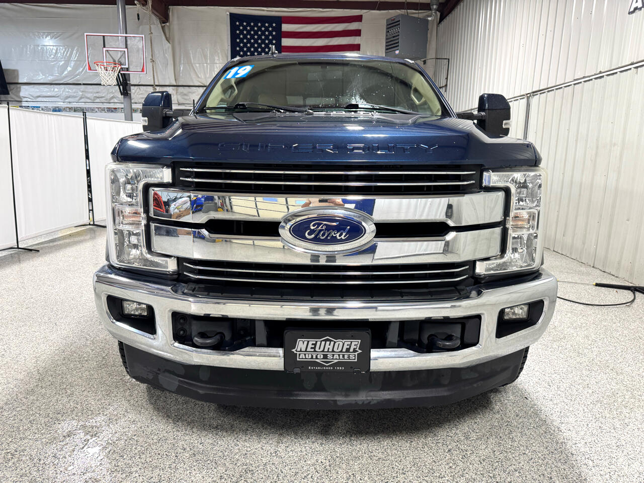 Ford F-250 SD Lariat Crew Cab 4WD 2019