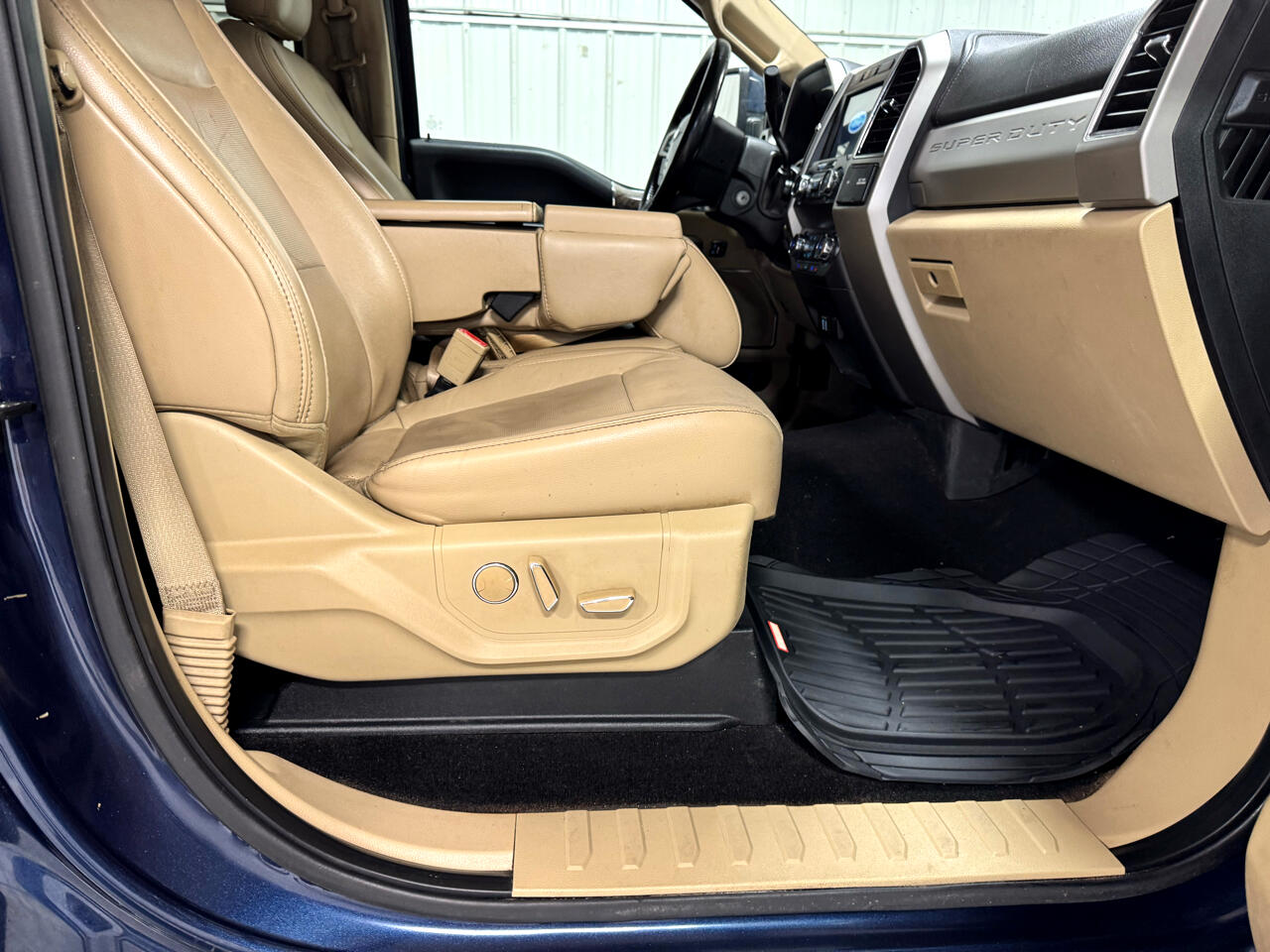 Ford F-250 SD Lariat Crew Cab 4WD 2019