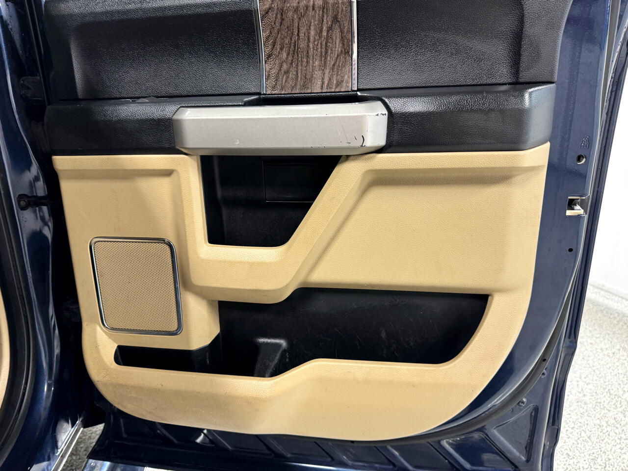 Ford F-250 SD Lariat Crew Cab 4WD 2019