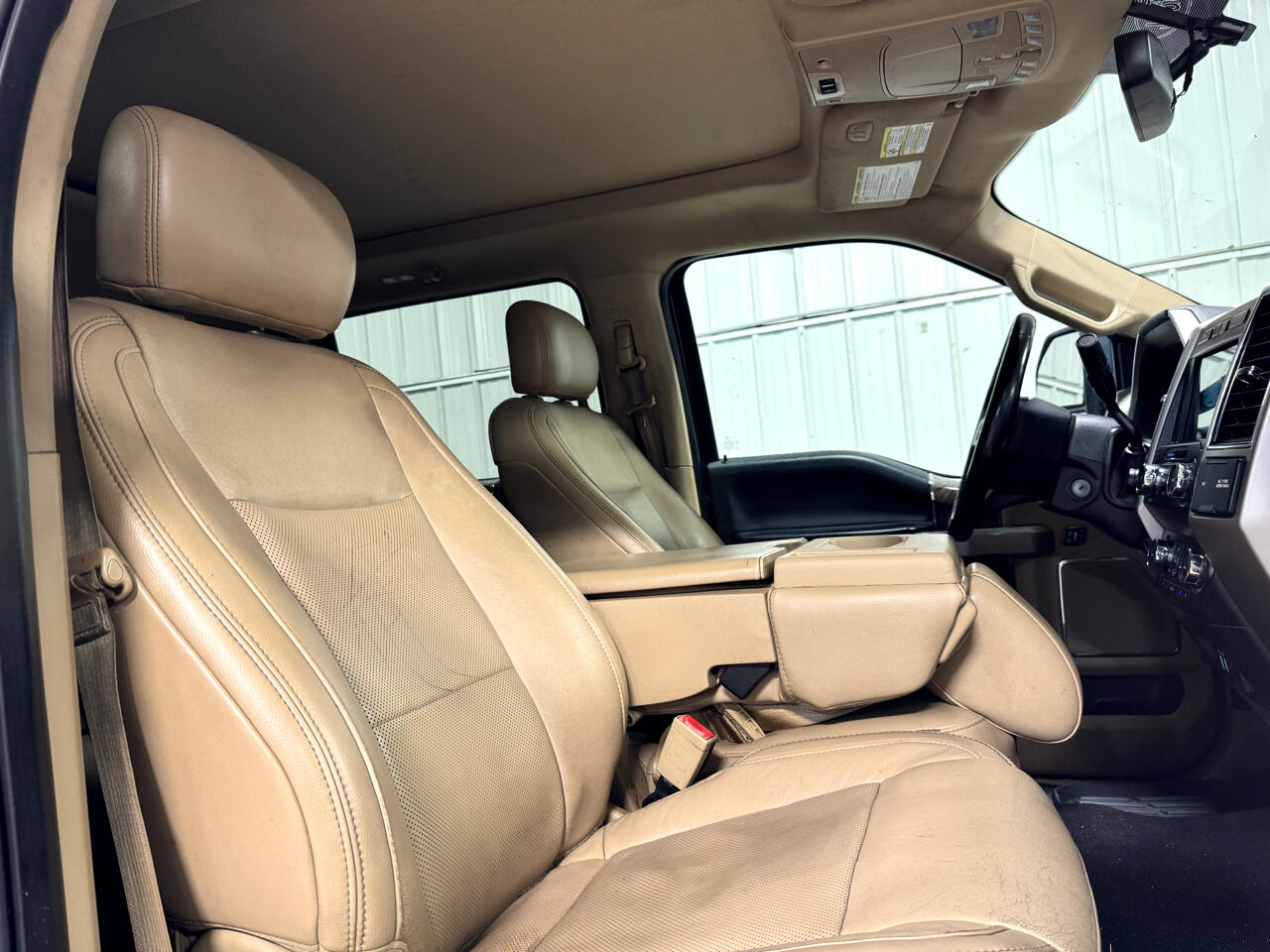 Ford F-250 SD Lariat Crew Cab 4WD 2019