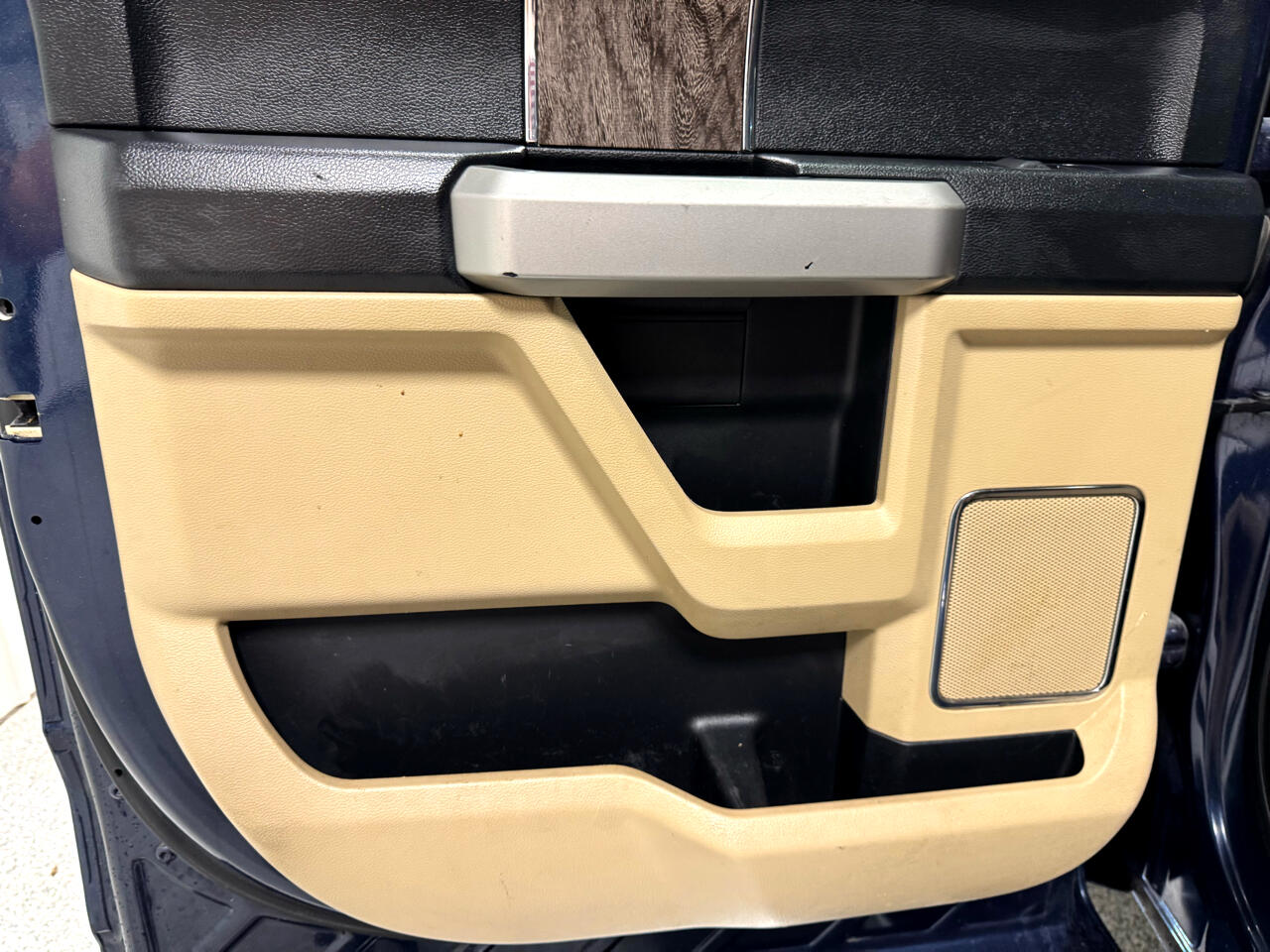 Ford F-250 SD Lariat Crew Cab 4WD 2019