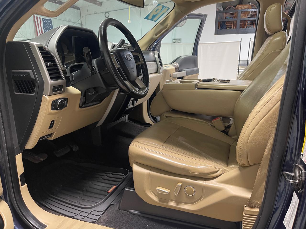 Ford F-250 SD Lariat Crew Cab Short Bed 4WD 2019
