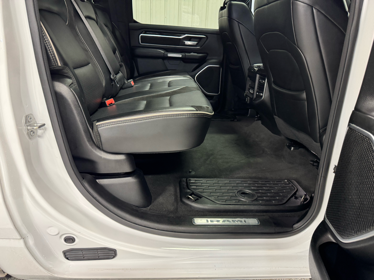 RAM 1500 Laramie Crew Cab SWB 4WD 2020