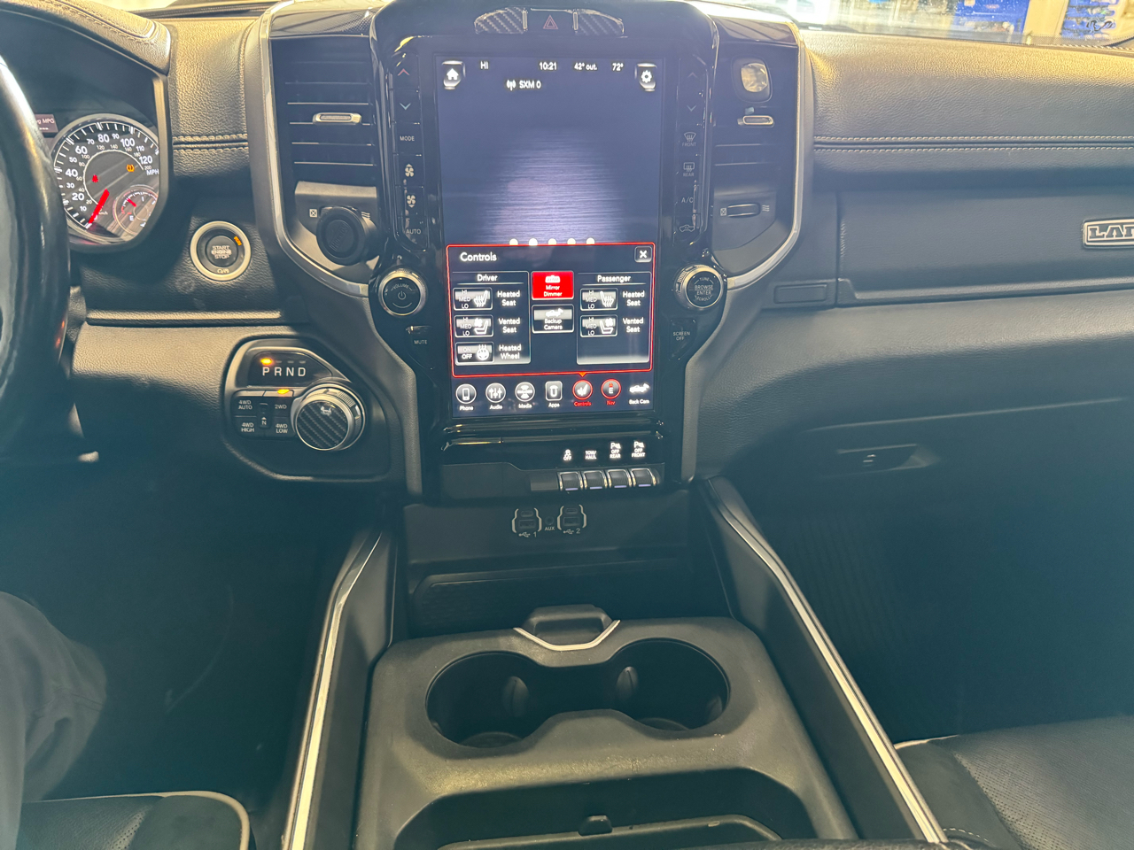 RAM 1500 Laramie Crew Cab SWB 4WD 2020