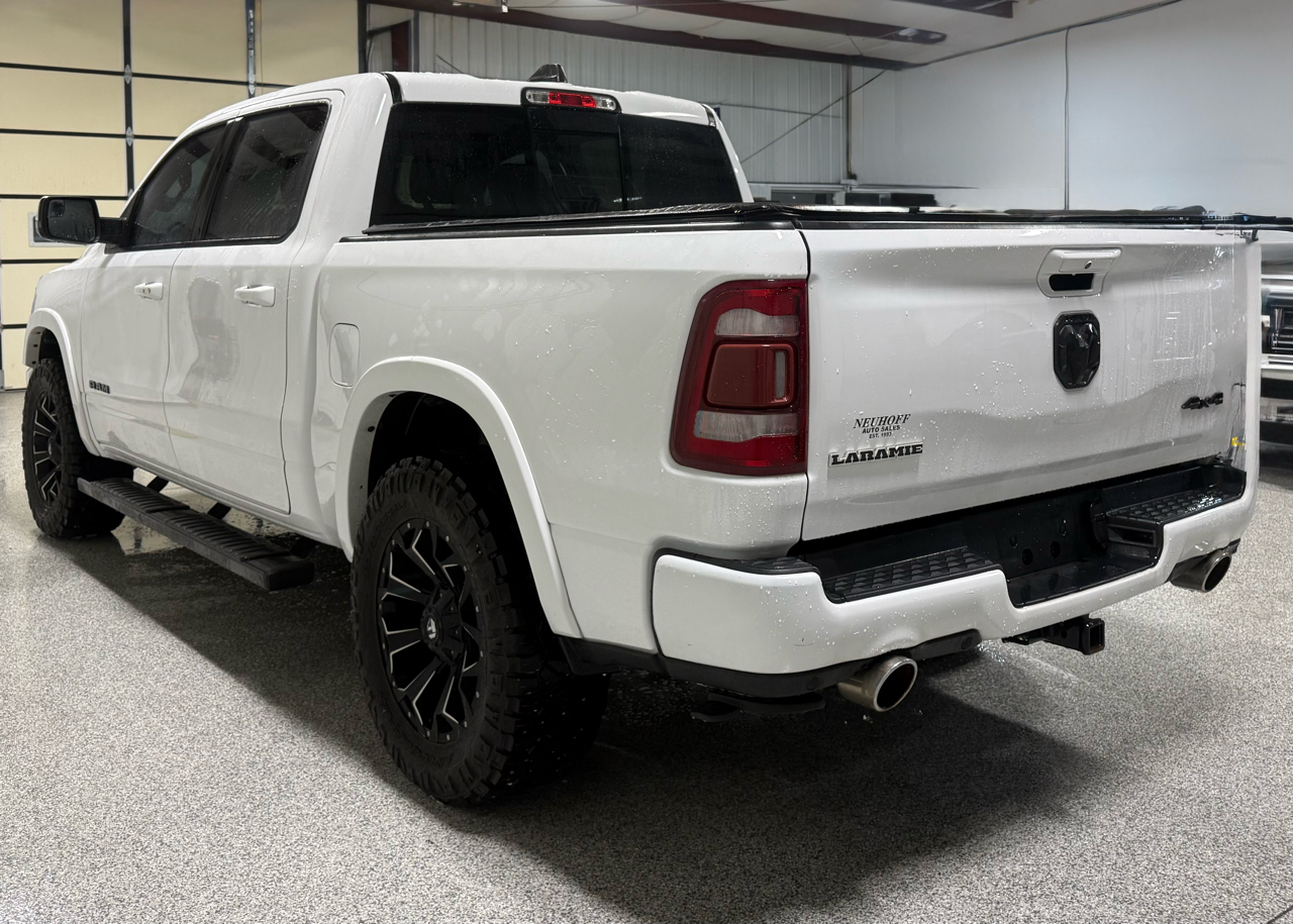 RAM 1500 Laramie 4x4 Crew Cab 5'7" Box 2020