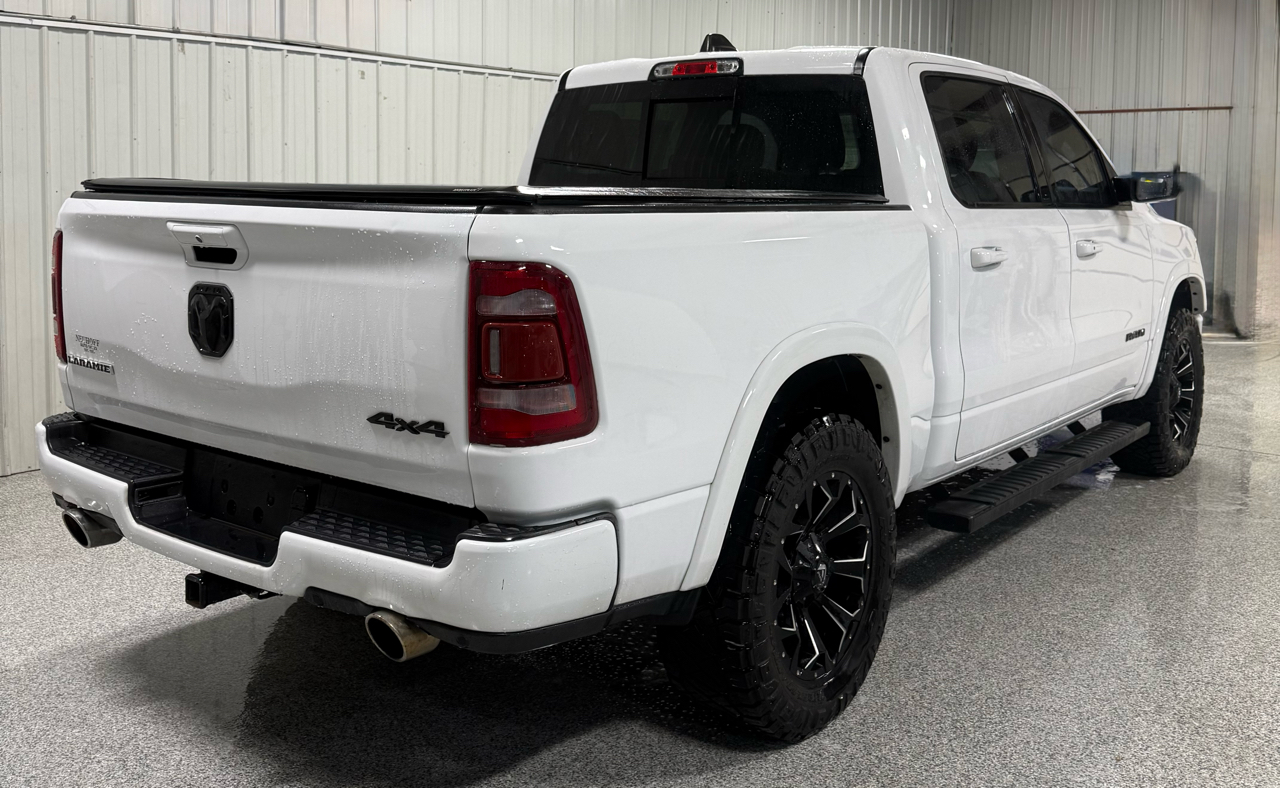 RAM 1500 Laramie 4x4 Crew Cab 5'7" Box 2020