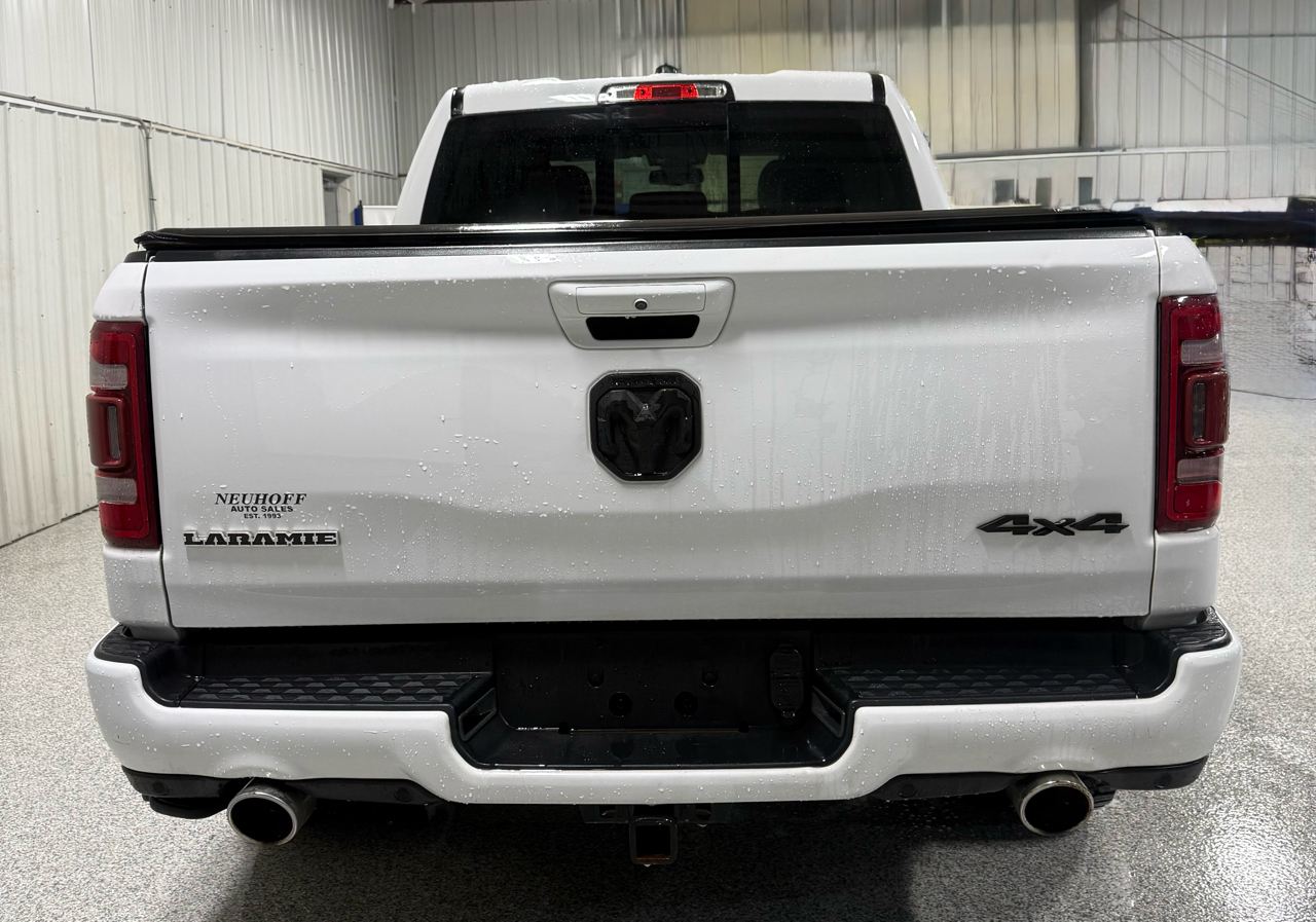 RAM 1500 Laramie 4x4 Crew Cab 5'7" Box 2020