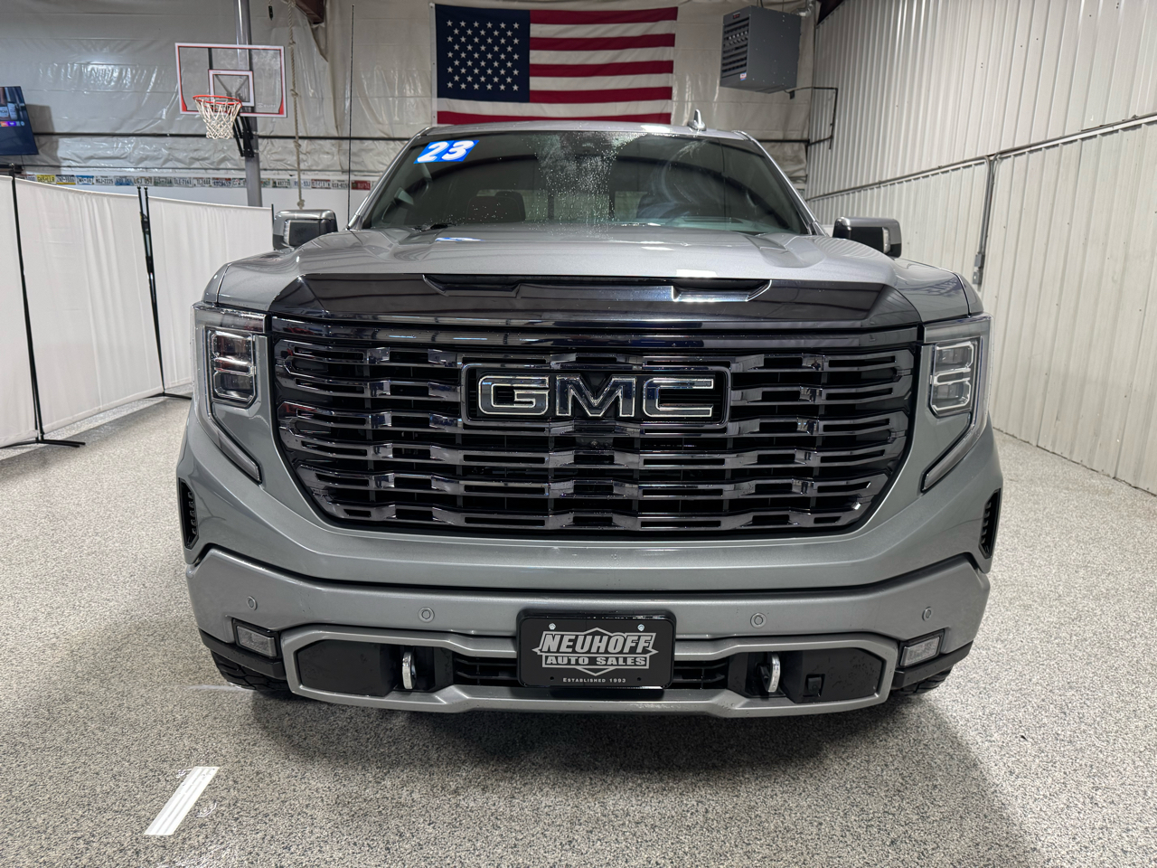 GMC Sierra 1500 Denali Ultimate Crew Cab 4WD 2023