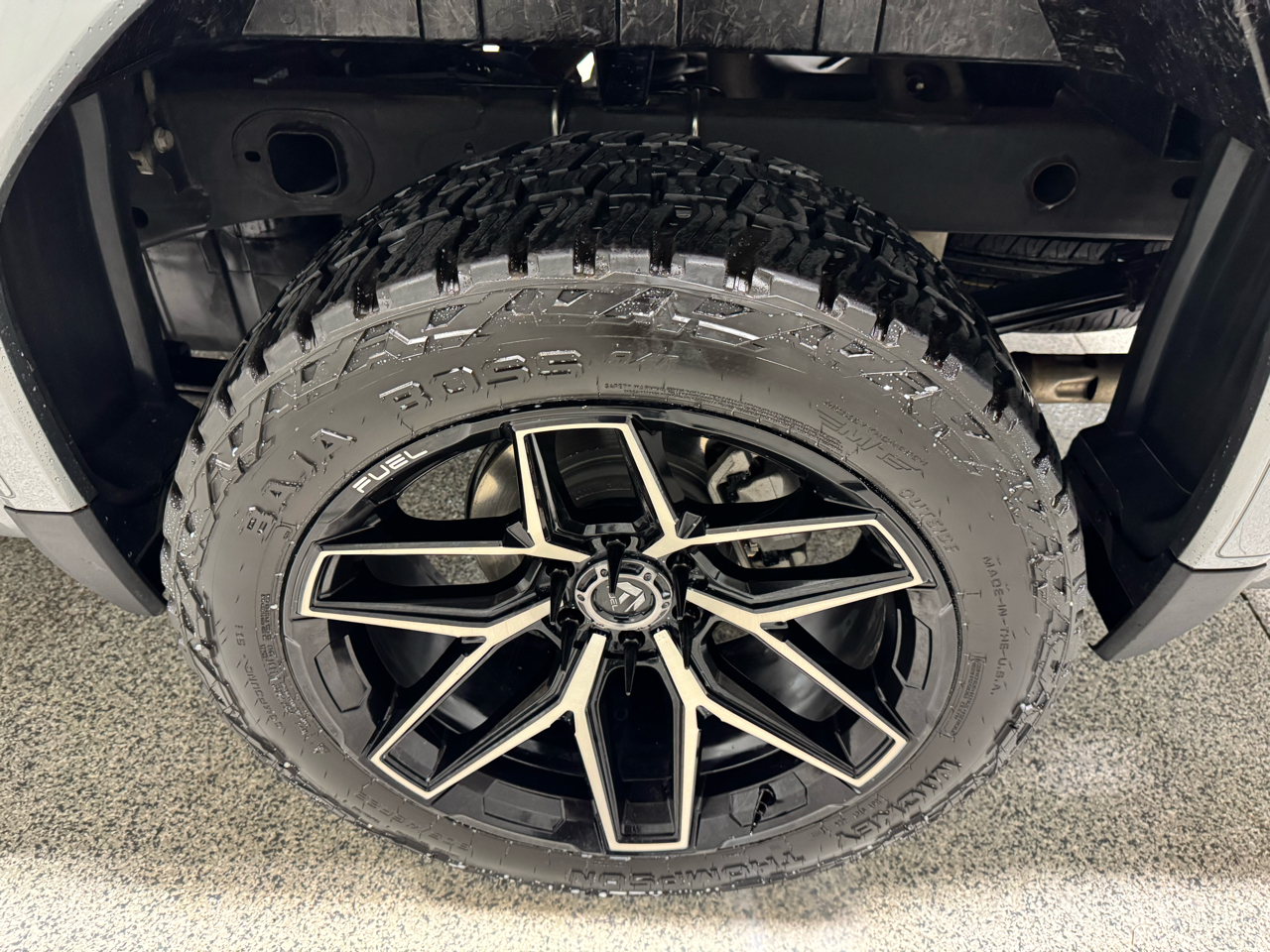 GMC Sierra 1500 Denali Ultimate Crew Cab 4WD 2023