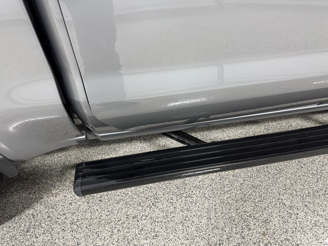 GMC Sierra 1500 Denali Ultimate Crew Cab 4WD 2023