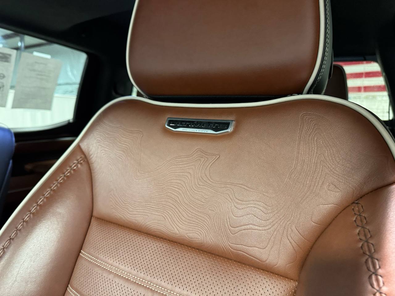 GMC Sierra 1500 Denali Ultimate Crew Cab 4WD 2023