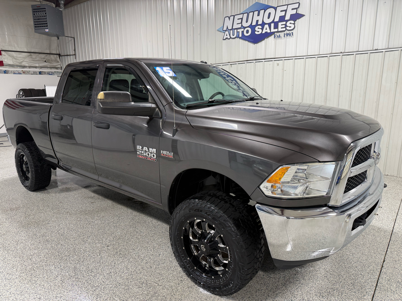 RAM 2500 Tradesman Crew Cab SWB 4WD 2015