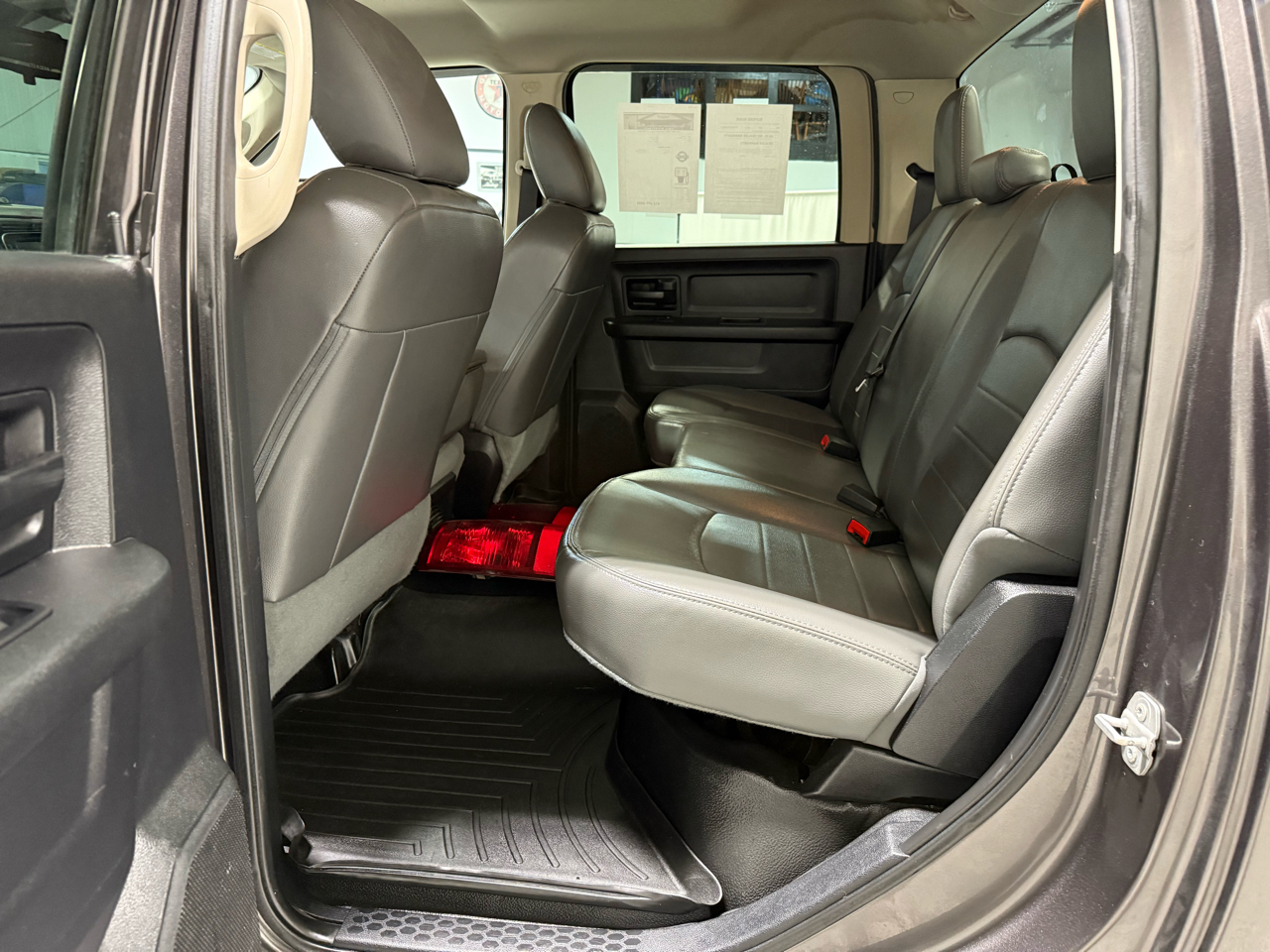 RAM 2500 Tradesman Crew Cab SWB 4WD 2015