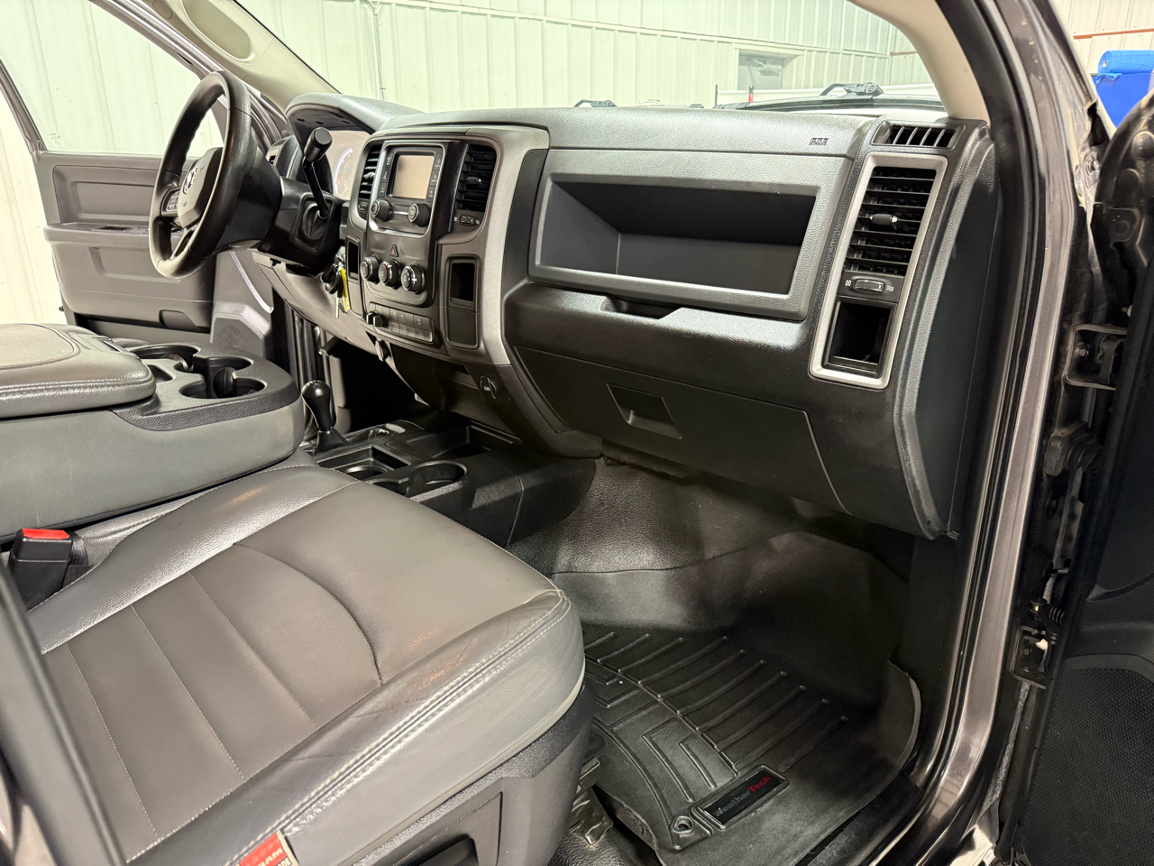 RAM 2500 Tradesman Crew Cab SWB 4WD 2015