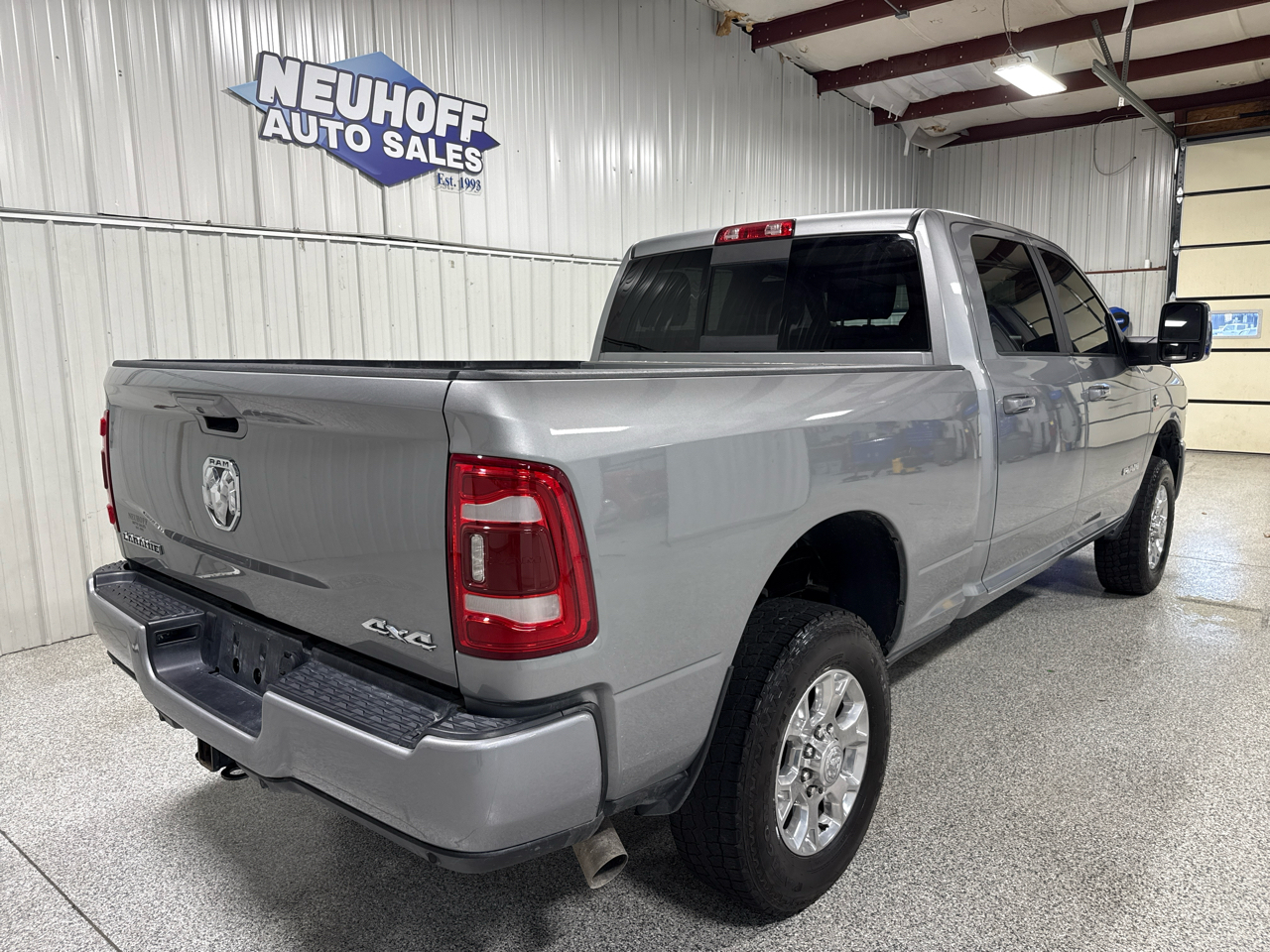 RAM 2500 Laramie Crew Cab SWB 4WD 2024