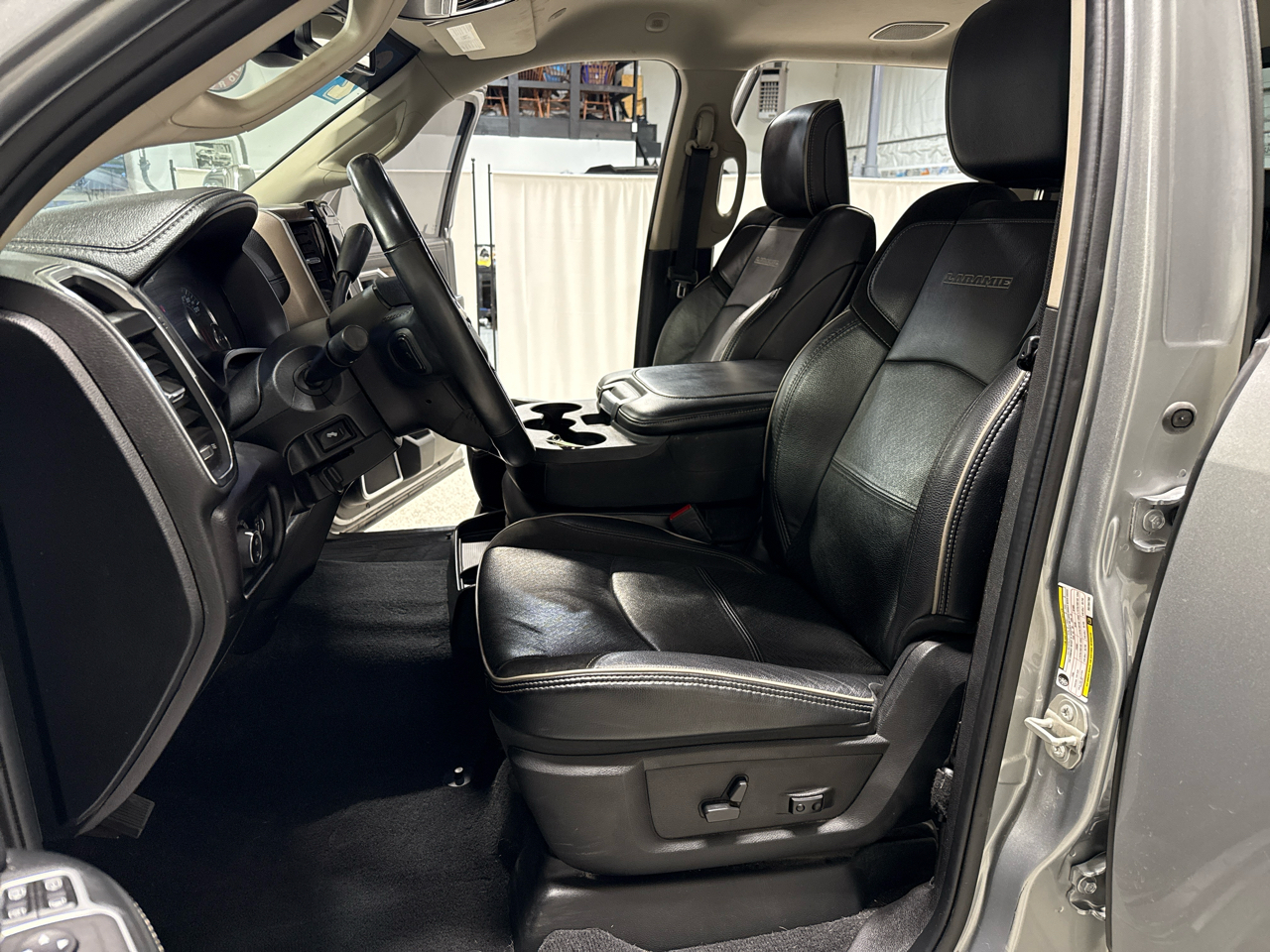 RAM 2500 Laramie Crew Cab SWB 4WD 2024